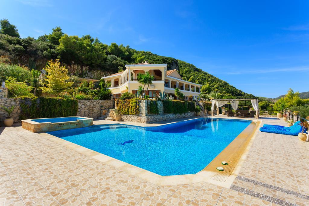 Villa Akros And Suites Keri Luaran gambar