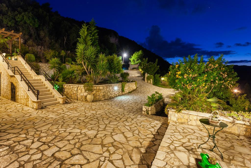 Villa Akros And Suites Keri Luaran gambar