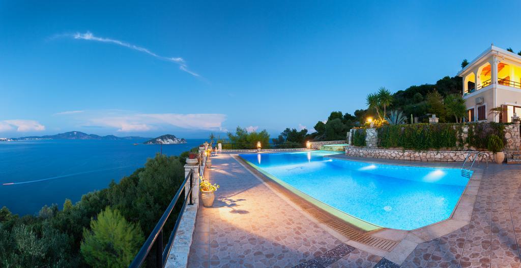 Villa Akros And Suites Keri Luaran gambar